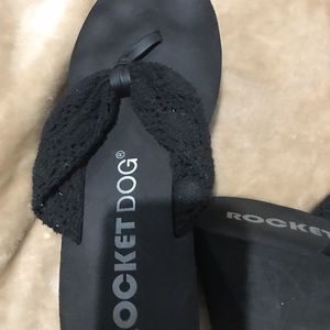 Rocket Dog Shoes - 💜3/$25 Rocket Dog blkcrochet platform flip flop Rocket Dog Shoes - 💜3/$25 Rocket Dog blkcrochet platform flip flop